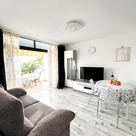 Modern Americas Troya Apartment